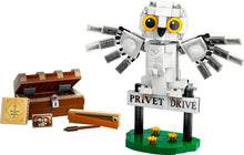 Load image into Gallery viewer, Available now - LEGO® Harry Potter™ Hedwig™ at 4 Privet Drive 46425 - NEW!
