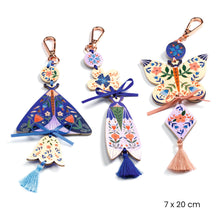 Load image into Gallery viewer, Djeco DIY - 3 Bag Charms to Create - Butterflies - BEST SELLER
